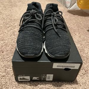 Black sorel Kinetic lace shoe size 8.5